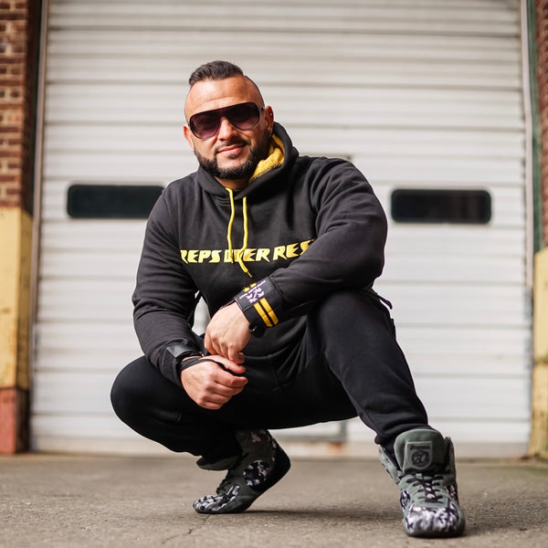 Black & Yellow Lifting Sweatshirt - Reps Over Rest